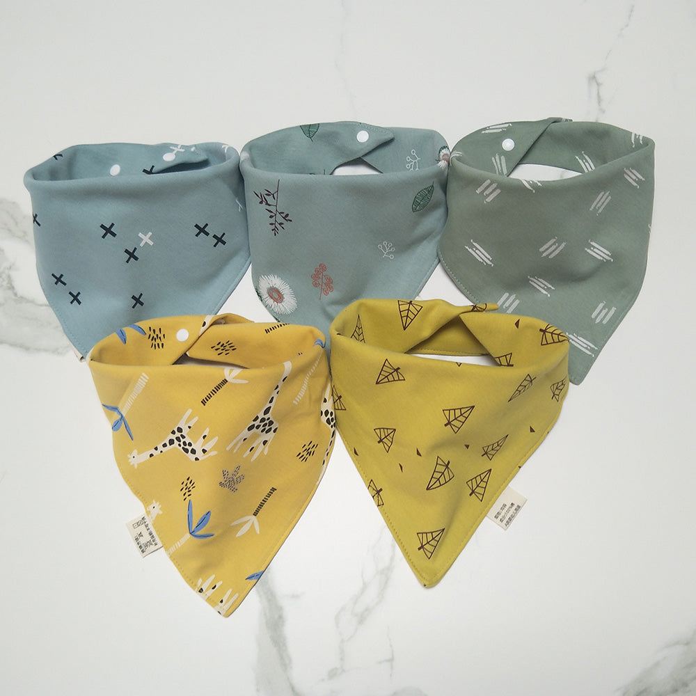 Bavoir bandana coton vert pĂąle