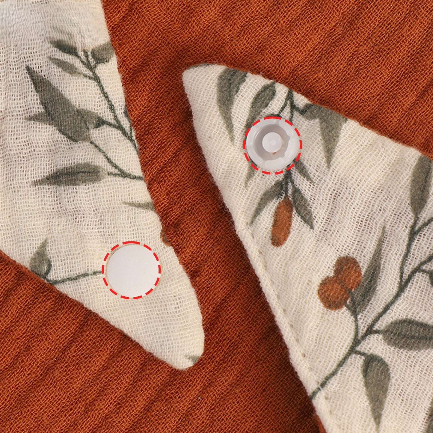Bavoir bandana élégant avec feuilles