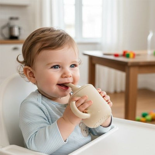 Gobelet bébé anti fuite avec paille