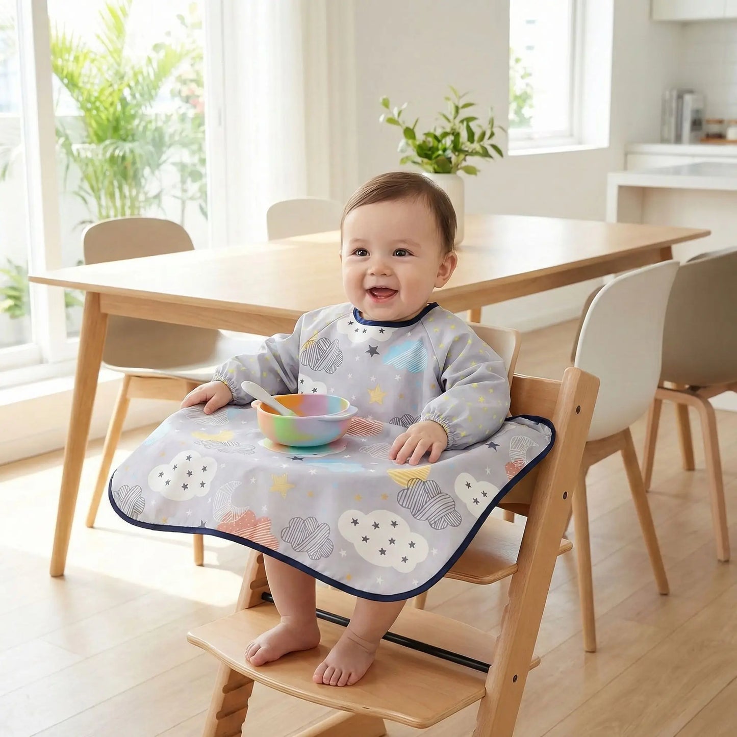 Bavoir imperméable bébé Olivia nuageux