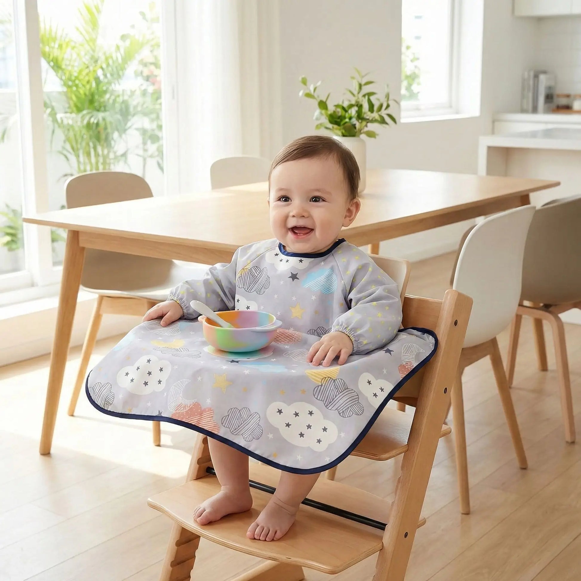 Bavoir imperméable bébé Olivia nuageux