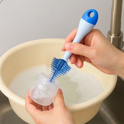 Goupillon biberon ErgoPur petit pique-bleu