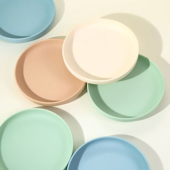 Assiette bébé antidérapante beige
