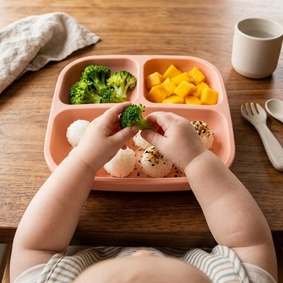 Assiette bébé ventouse conception intelligente avec brocolis