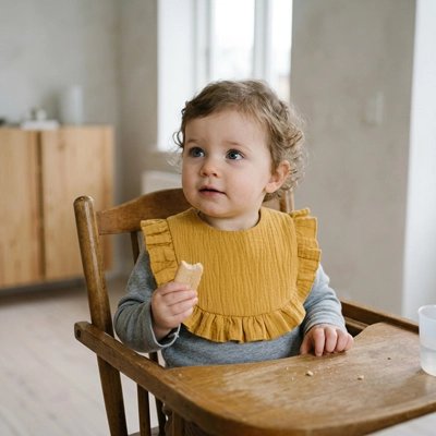 Bavoir bandana bébé avec biscuit