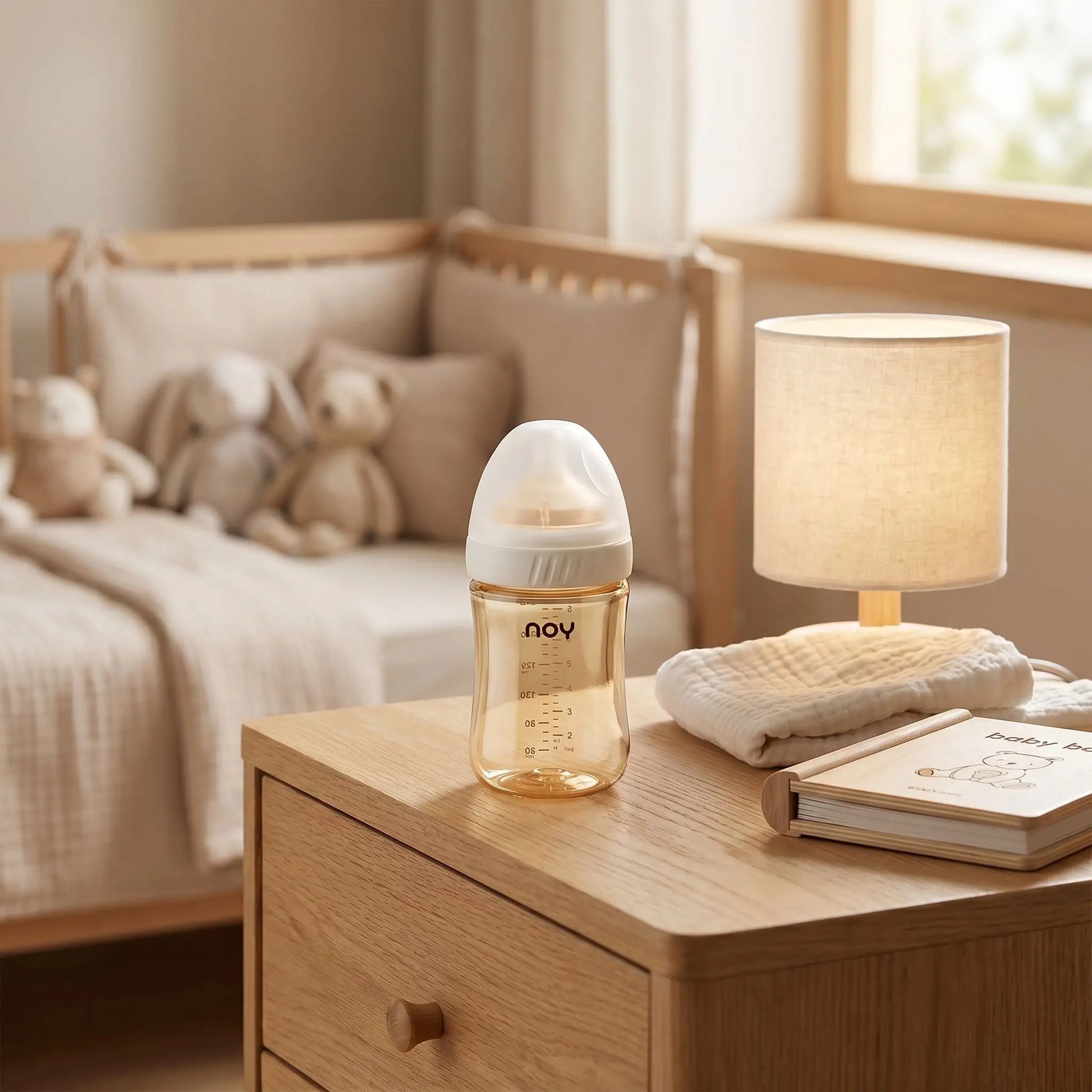 Biberon plastique anti colique transparent moyen