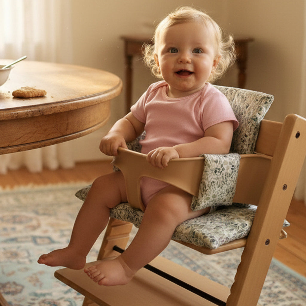 Chaise haute coussin douceur ours avec bébé