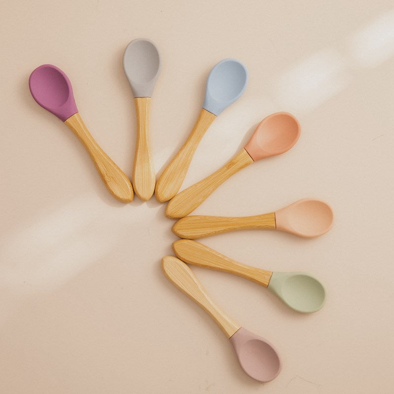 Couverts ergonomiques bébé différentes couleurs