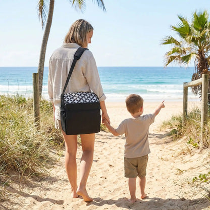 Rehausseur chaise bébé pliable maman petit garçon