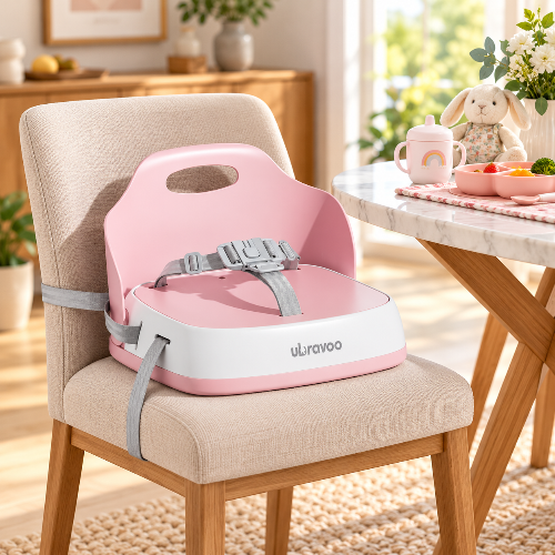 Rehausseur enfant chaise rose sur la chaise de la salle à manger