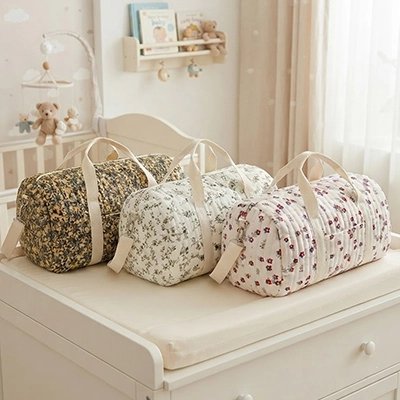 Sac à langer bébé ultra spacieux trois couleurs différentes