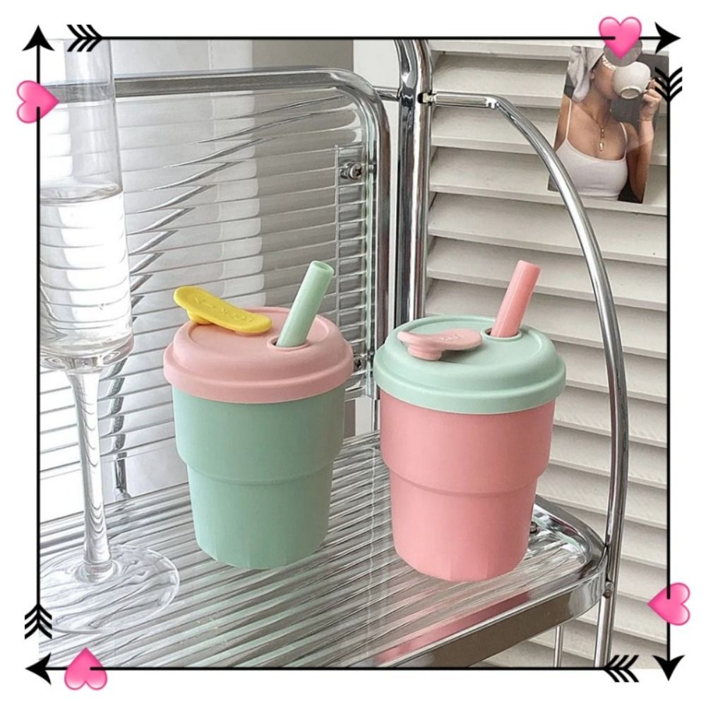 Tasse avec paille pour bébé avec couvercle rose