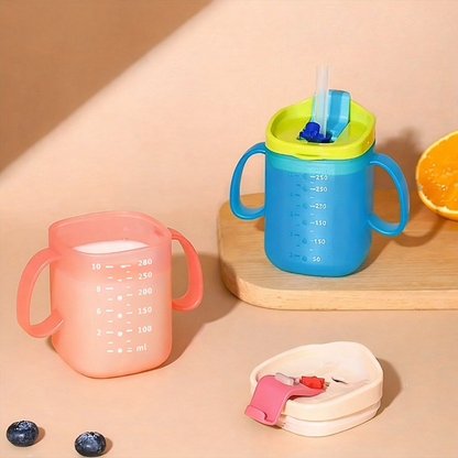 Tasse pour bébé évolutive avec paille