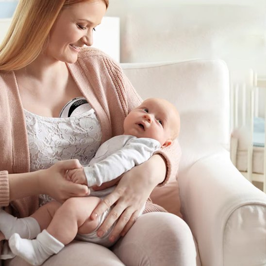 Tire lait confort efficace bébé avec maman